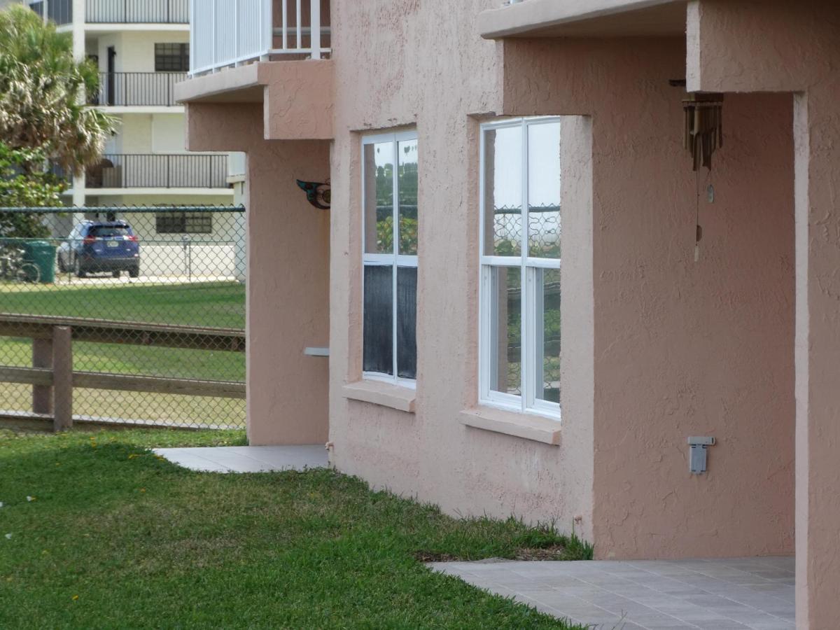 Spanish Main Unit 4- Direct Oceanfront Condo! Cocoa Beach Exterior photo