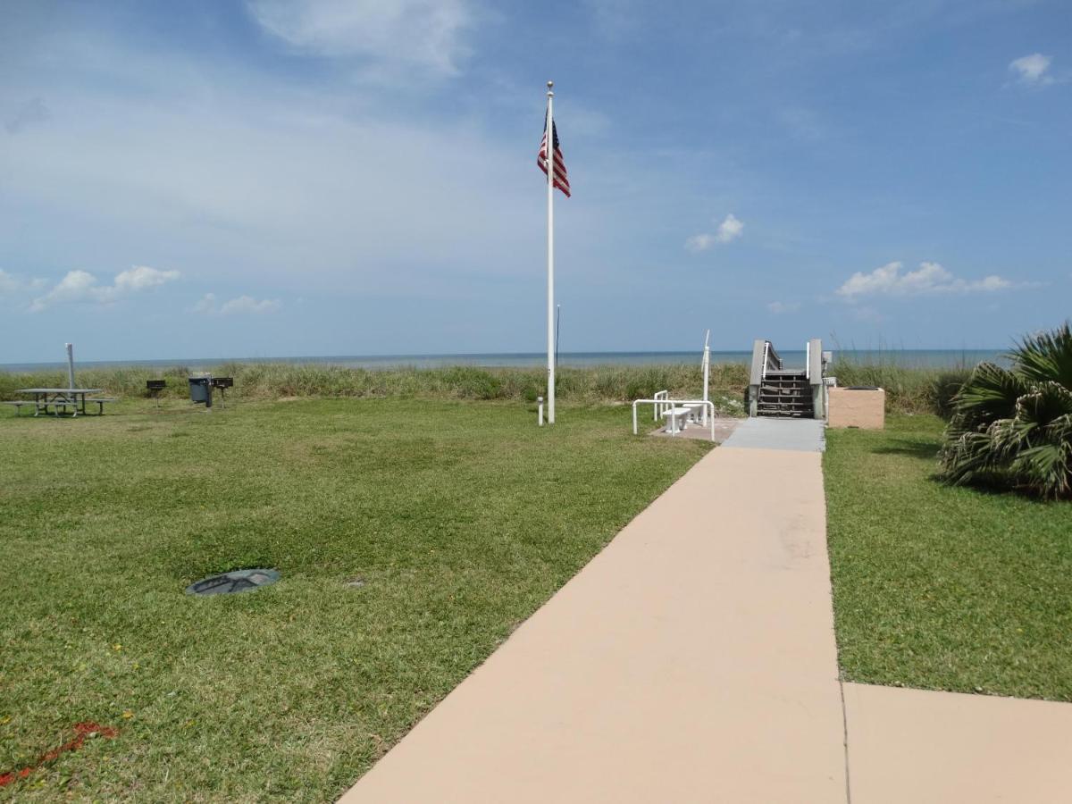 Spanish Main Unit 4- Direct Oceanfront Condo! Cocoa Beach Exterior photo