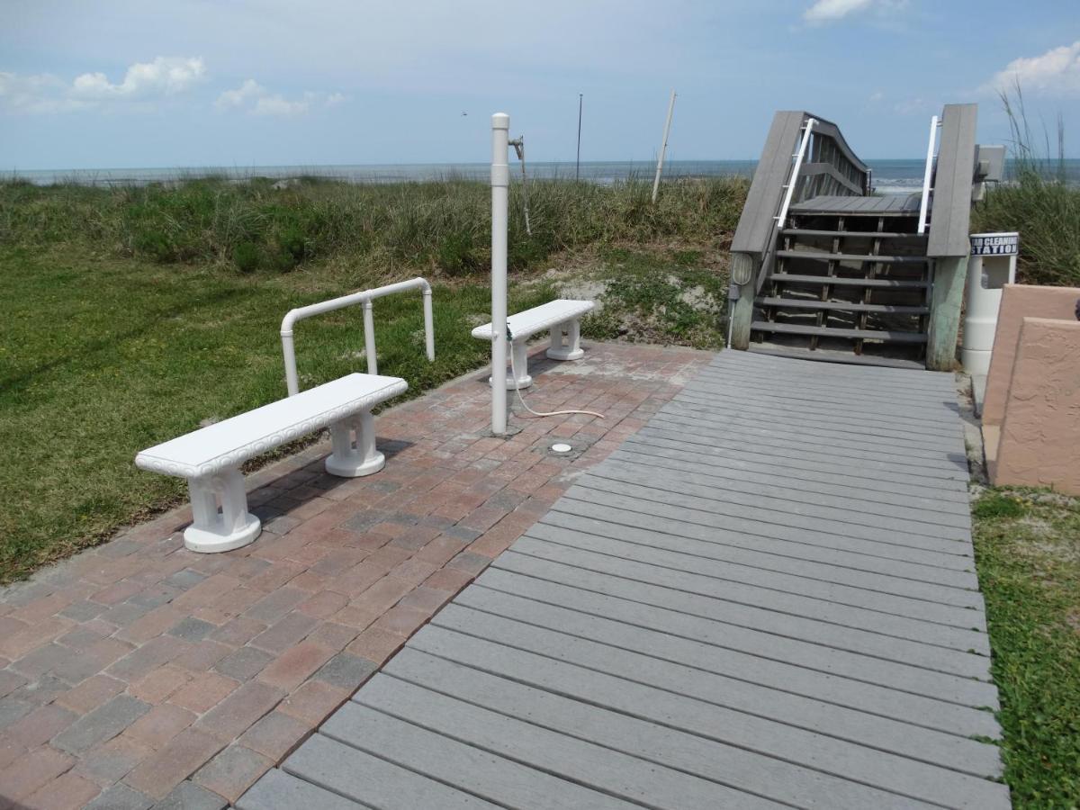 Spanish Main Unit 4- Direct Oceanfront Condo! Cocoa Beach Exterior photo